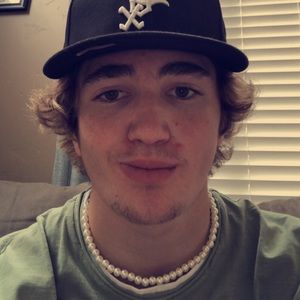 Meet your Posher, Bronson